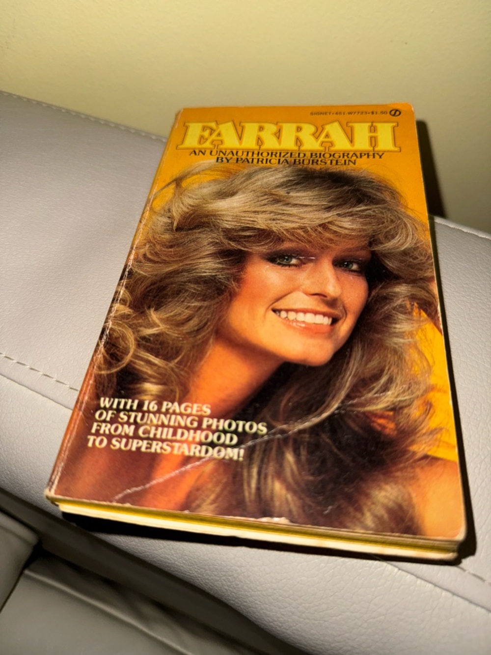 Farah 1977 paperback book